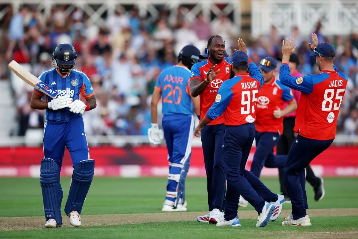 India T20I Defeat to England: Shreyas Iyer Reacts After Record Loss